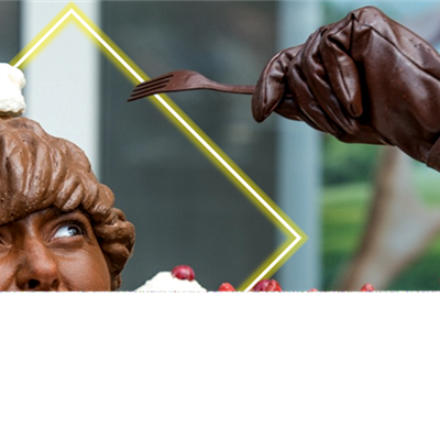 Delicious Living Statues