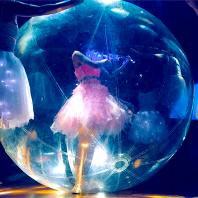 In Bubble Violinist